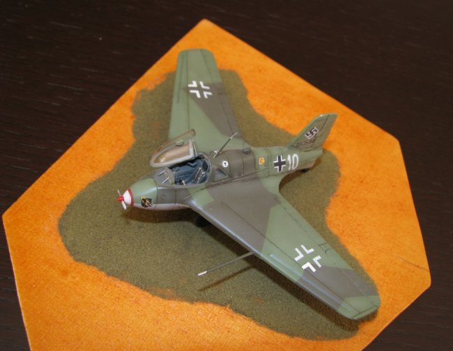 1/72 Heller Messerschmitt Me.163 B-1a Komet by Gianni Chirico