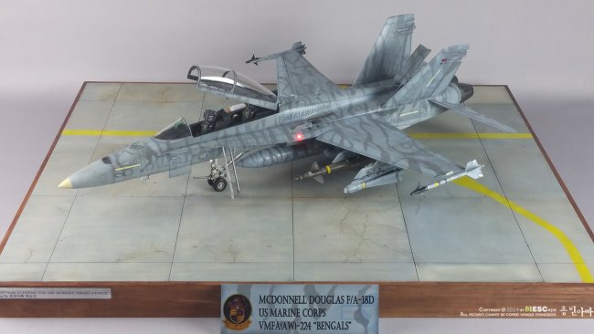 1/32 Academy F/A-18D Hornet by Baeck Seung Jin