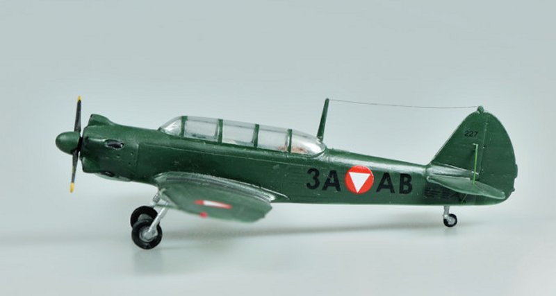 AMODEL 72212-01 Wholesale: Yak-25RV the target dron (limited edition) Scale  1:72