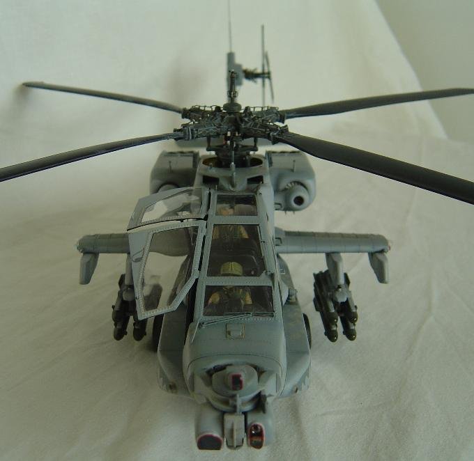 1/32 Revell AH-64A Apache by Paul Myhill a.k.a Green-Meanie