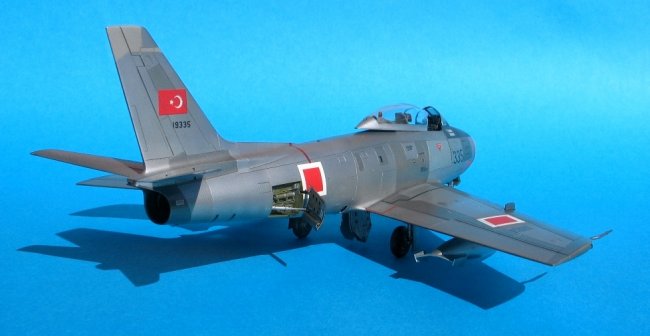 1/48 Hasegawa F-86 E(M) Sabre by Tolga Ulgur